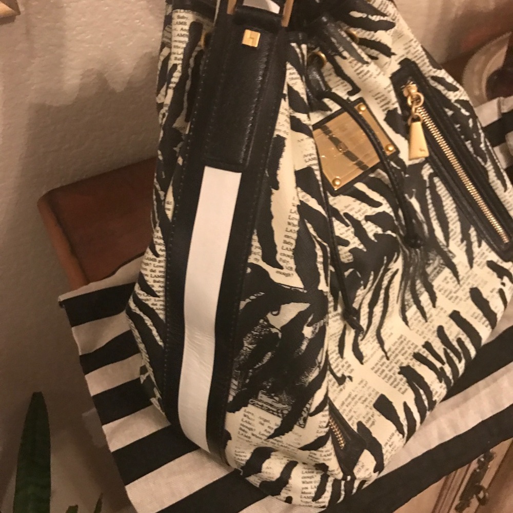 L.A.M.B animal newspaper print tote - Picture 6 of 7